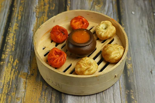 Veg Tandoori Momos(3pcs) with Veg Fried Momos(3pcs)