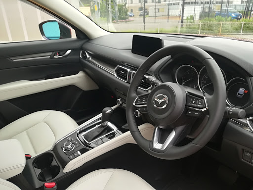 エクストレイル T32 を編集部が徹底紹介 スペックから他車比較 カスタム例も Cartuneマガジン