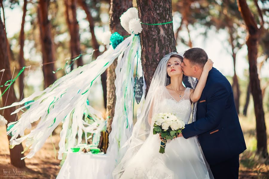 Fotógrafo de casamento Inna Vlasova (innavlasova). Foto de 11 de fevereiro 2016