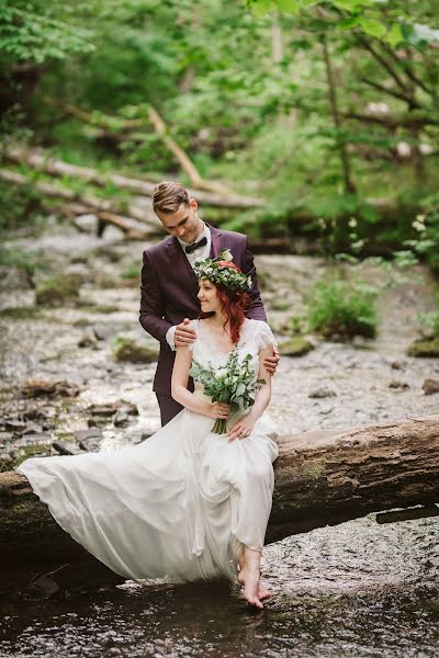 Fotógrafo de casamento Linda Strauta Brauere (bilzuligzda). Foto de 21 de julho 2022