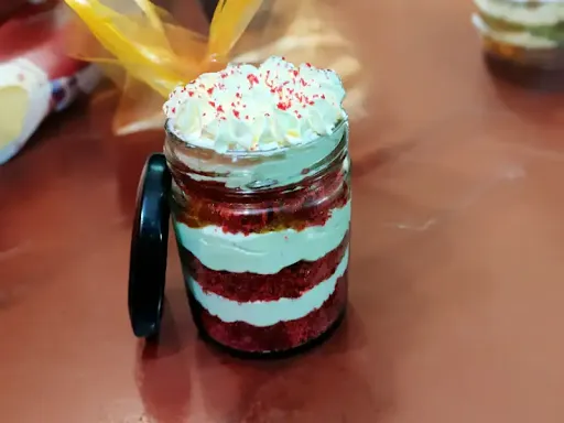 Red Velvet Cheese Jar Cake
