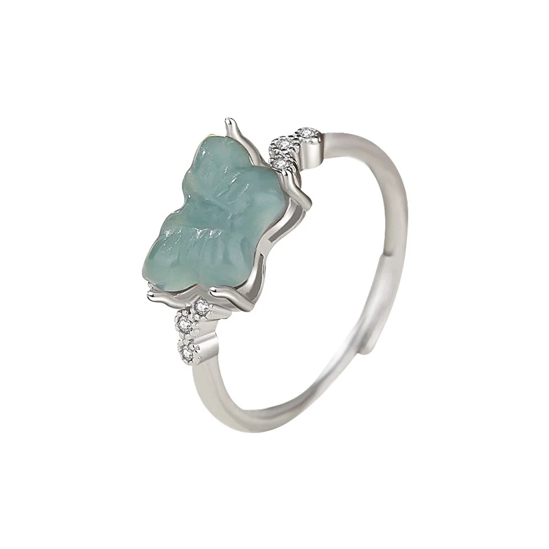 Natuurlijke blauwe water jade vlinderring voor vrouwen Prachtige sieraden Elegant ontwerp Perfect cadeau voor elke gelegenheid Uniek sieraad