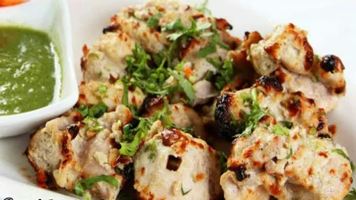 Malai Garlic Chicken Tikka