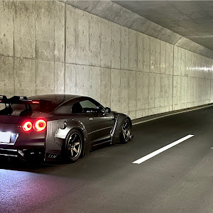 NISSAN GT-R R35