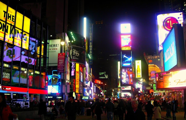 Caos di luci a Times Square di mc.indaimo