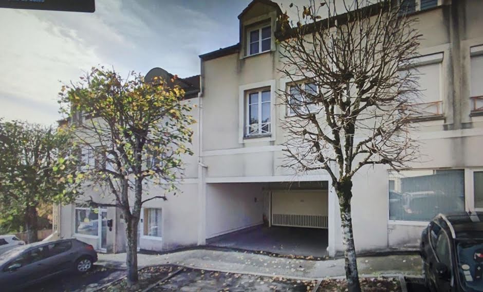 Location  parking   à Dammartin-en-Goële (77230), 84 €