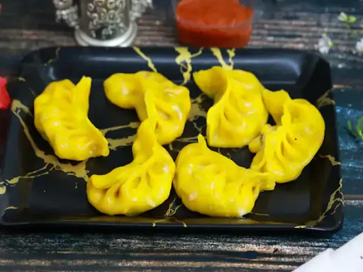 Corn & Cheese Momos (6 Pcs)