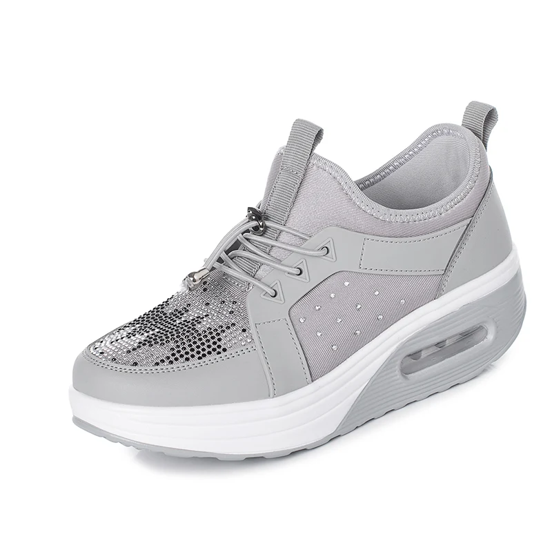 Title 3, Scarpe da passeggio con plateau e strass da don...