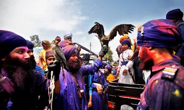 best-holi-celebrations-india_anandpur_sahib