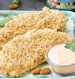 Almond Crusted Chicken Tenders Recipe was pinched from <a href="http://www.callmepmc.com/almond-crusted-chicken-tenders-recipe/" target="_blank">www.callmepmc.com.</a>