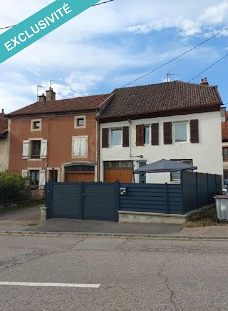 Vente maison 4 pièces 138 m² à La Petite-Raon (88210), 125 000 €