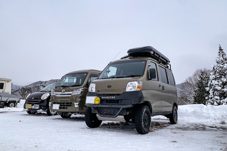 ハイゼットカーゴの有給休暇・スキー最高・パウダーセッション・流葉スキー場・ユーノスロードスターに関するカスタム事例の投稿画像1枚目