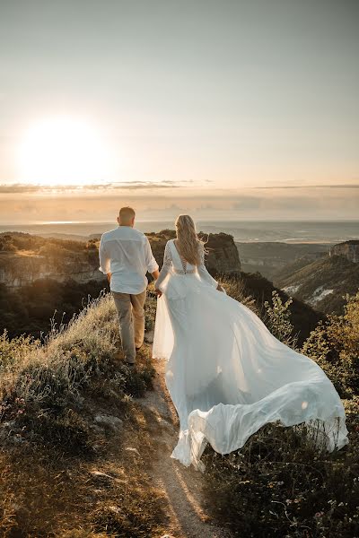 Wedding photographer Evgeniya Rossinskaya (evgeniyaross). Photo of 13 August 2023