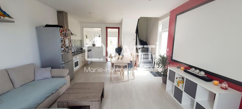 Vente maison 3 pièces 93 m² à Chatellerault (86100), 121 000 €