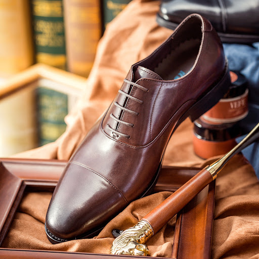 Title 4, Mens Cowhide Leather Low-Top Shoes with Light ...