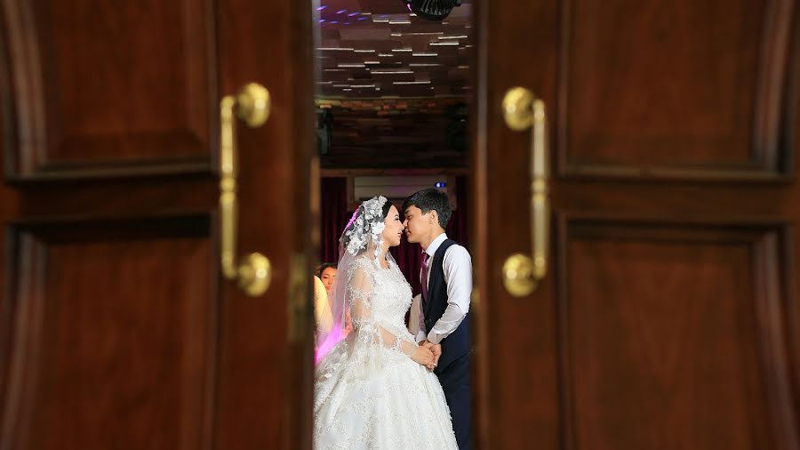 Fotógrafo de casamento Shakhrukh Dekhkanov (shohruxbek). Foto de 7 de setembro 2019