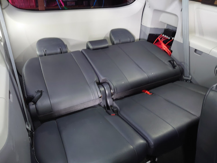 シエナのエアサス・逆輸入車・ROAMAIR・usdm・リクライニング加工に関するカスタム事例の投稿画像10枚目