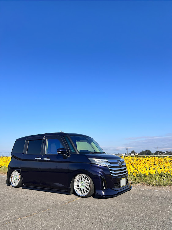 ルーミーカスタムのルーミー女子・曇り空と愛車・10月もよろしくお願いします・ひまわり畑・秋ですねに関するカスタム事例の投稿画像2枚目