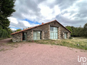 maison à Le Girouard (85)