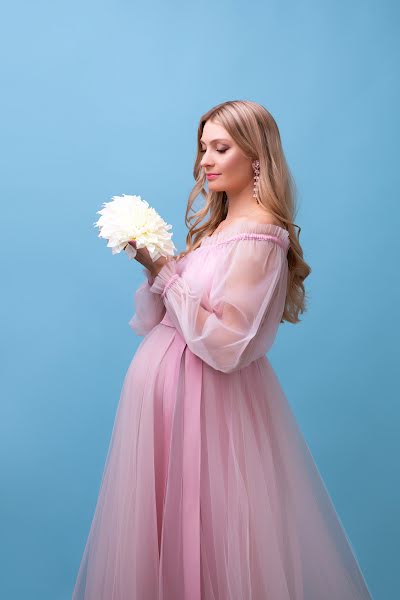 Wedding photographer Anastasiya Syrovatskaya (fotonas). Photo of 27 April 2022