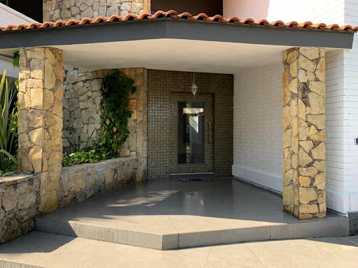 Maison avec jardin et terrasse 4