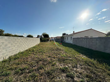 terrain à Saint-Gilles-Croix-de-Vie (85)