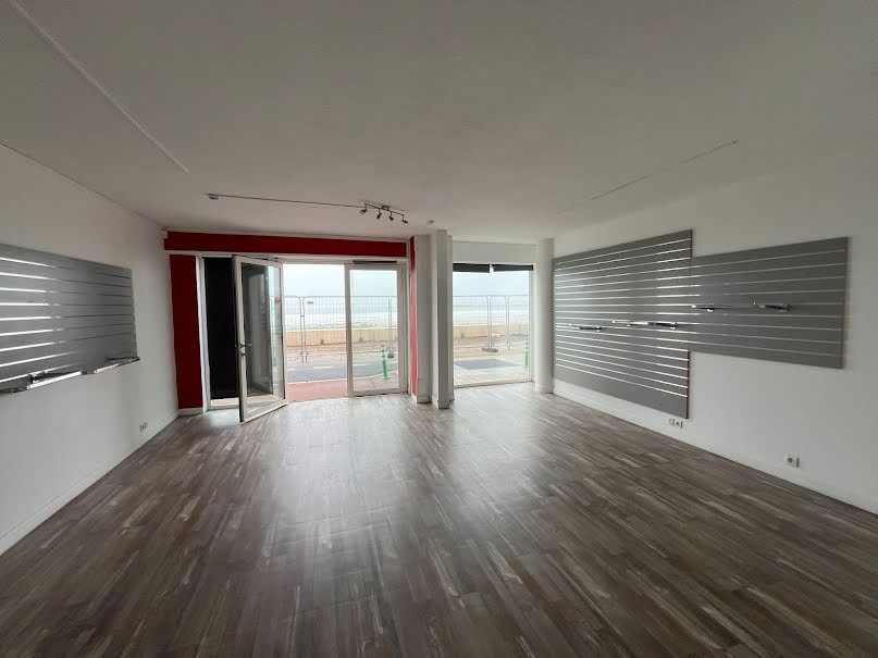 Location  locaux professionnels  45 m² à Les Sables-d'Olonne (85100), 1 625 €