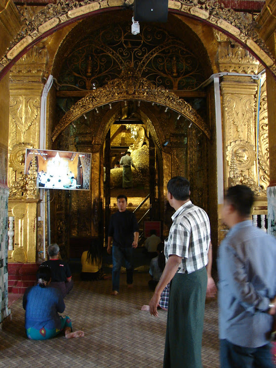 mahamuni pagoda - mandalay