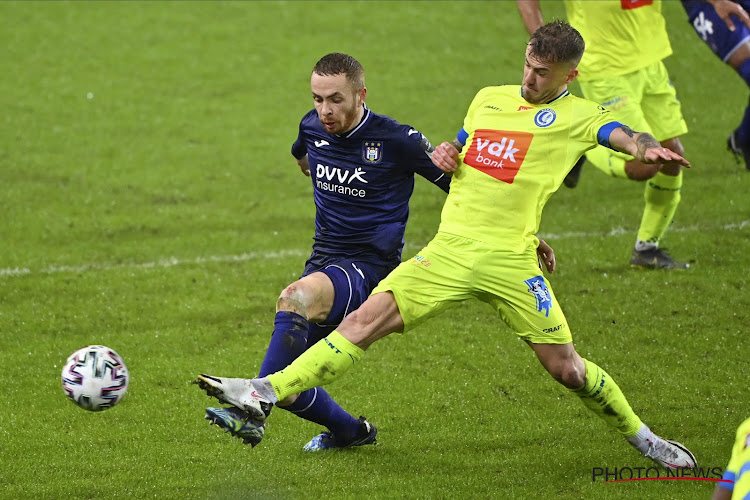 Smakeloze oefenpot tussen Gent en Anderlecht eindigt op een brilscore 