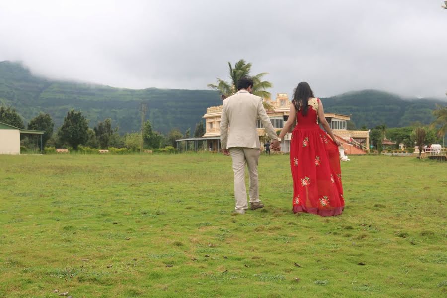 Fotografo di matrimoni Kolluru Praveen (kolluru). Foto del 10 dicembre 2020