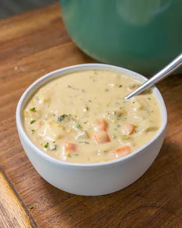 Vegan Broccoli Cheddar Soup