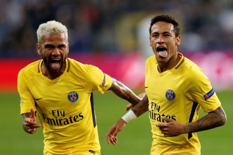 Dani Alves hervat concurrentie met Meunier