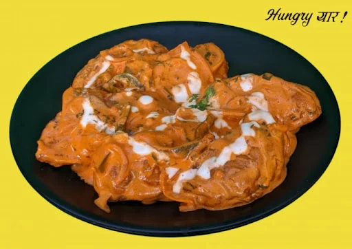 Paneer Tandoori Gravy Momos