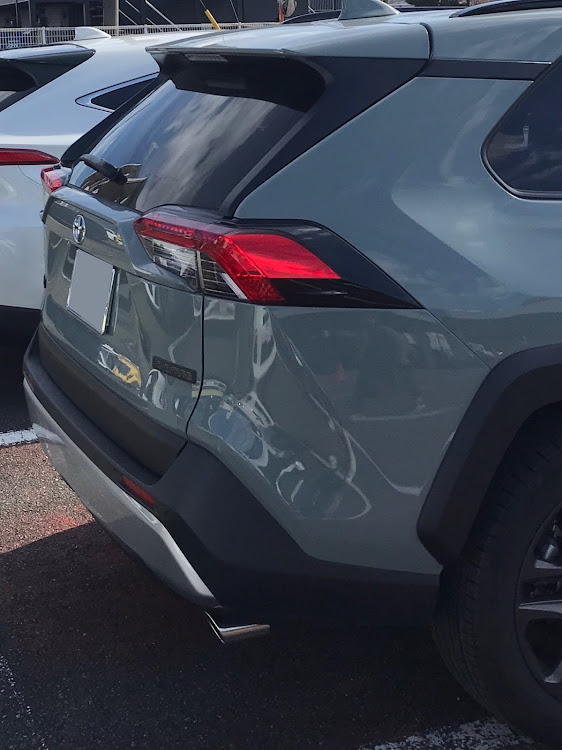 ハリアーの買換え・アウトバック30th・RAV4アドベンチャー・40アルヴェルに関するカスタム事例の投稿画像3枚目