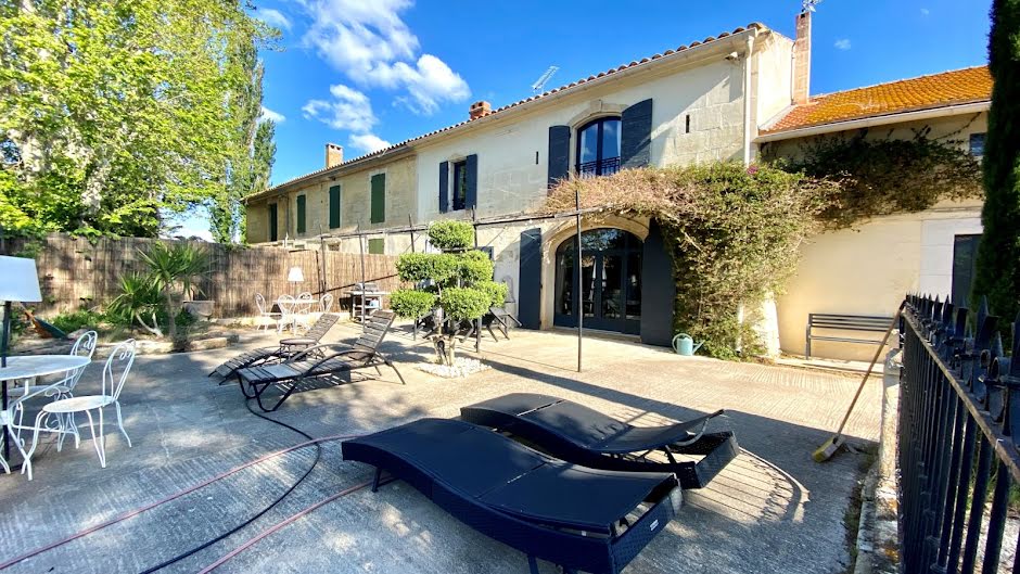 Vente maison 7 pièces 270 m² à Raphèle-lès-Arles (13280), 479 000 €