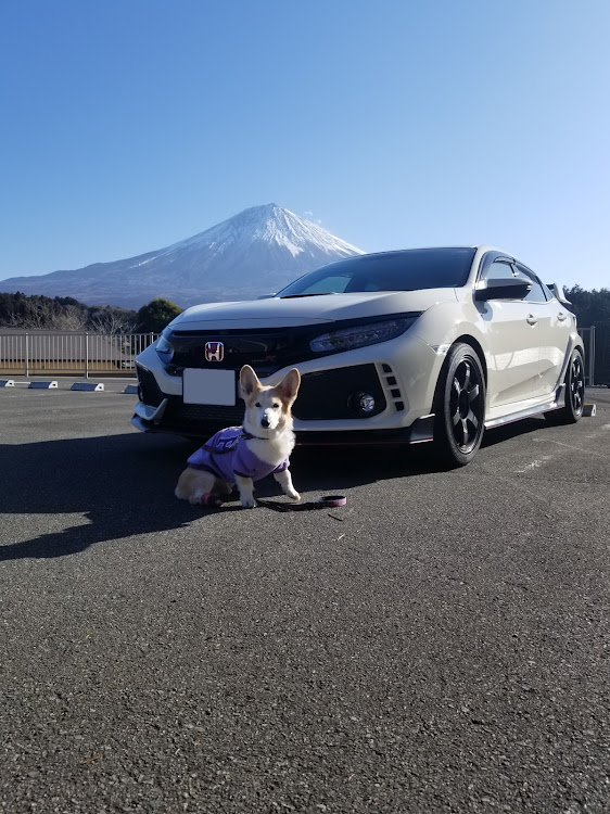 シビックタイプRの早朝ドライブ・富士山と愛車に関するカスタム事例の投稿画像4枚目