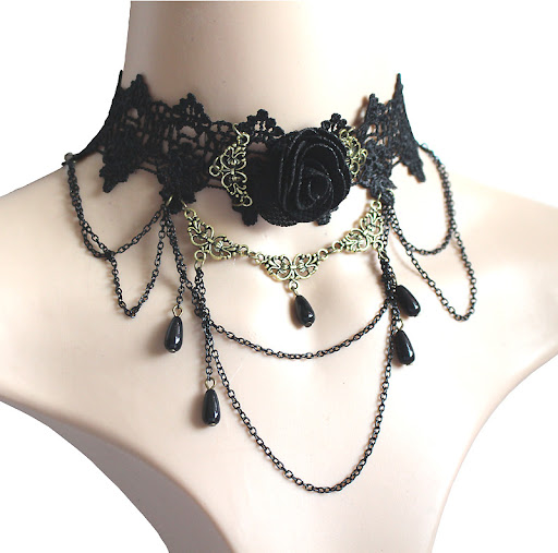 Title 1, Collier pendentif fleur de rose noire et pierre...