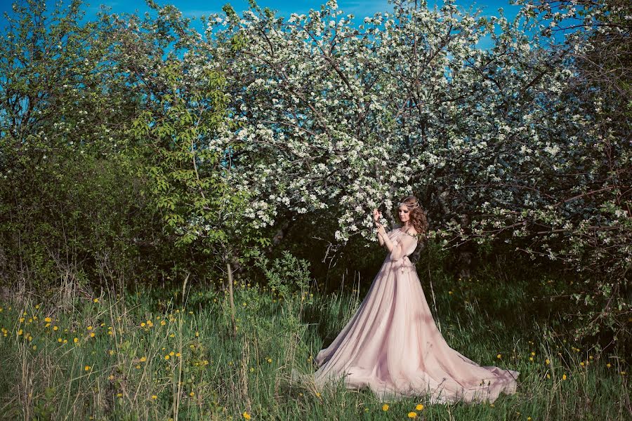 Fotografo di matrimoni Alfiya Salimgaraeva (alfia). Foto del 24 giugno 2017