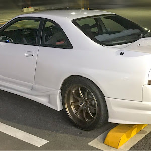 スカイライン GT-R R33