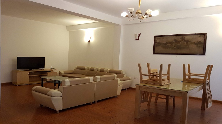 Spacious 2 – bedroom apartment with good price in Yen Phu, Tay Ho distr