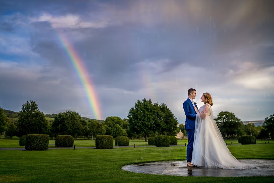 Fotografo di matrimoni Simon Wainwright (s2images). Foto del 22 gennaio 2019