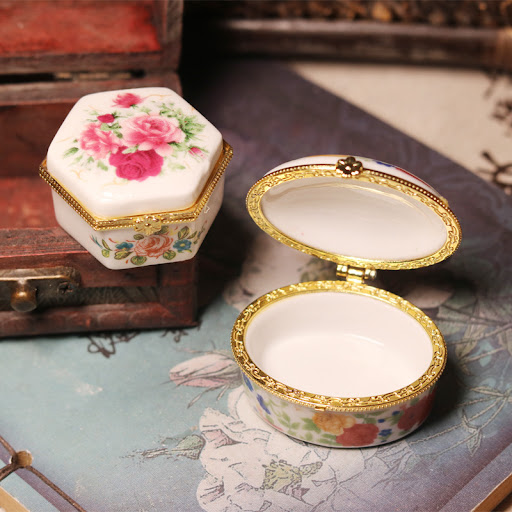 Title 3, Retro Mini Ceramic Rouge Jar for Lipstick, Skin...