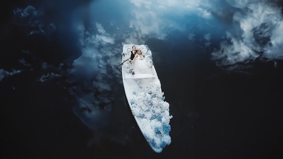 Fotógrafo de casamento Valeriya Vartanova (vart). Foto de 16 de fevereiro