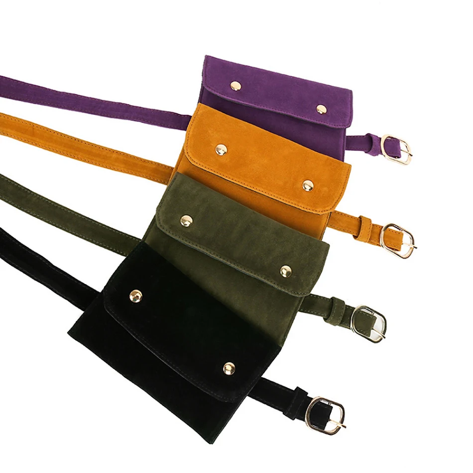 Stylish envelope bag for women featuring a secure closure and versatile design, perfect for carrying your essentials wit