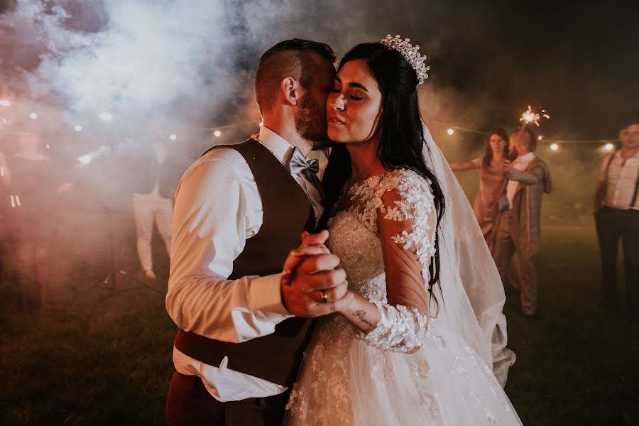 Wedding photographer Nastya Okladnykh (nastyaok). Photo of 24 December 2018