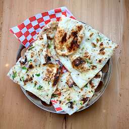 GARLIC NAAN [ popular ]