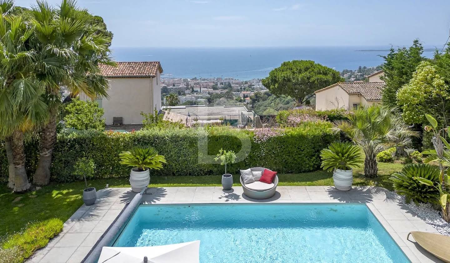 Villa with pool and terrace Le golfe juan