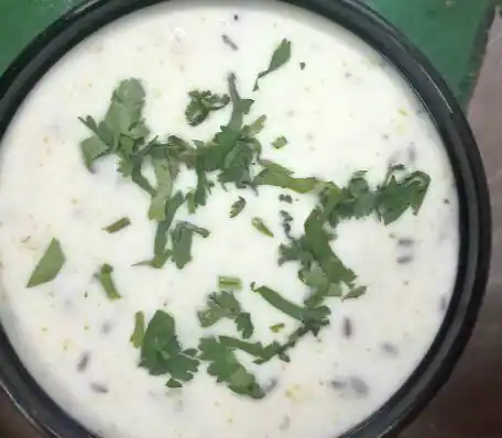 Rajasthani Tadka Raita [500 Ml]