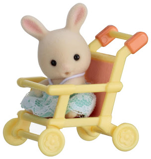 Младенец в пластиковом сундучке набор фигурок Sylvanian Families за 666 руб.