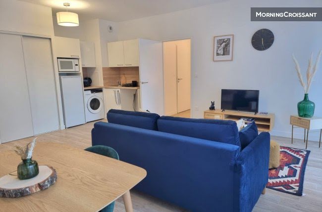 Location meublée appartement 2 pièces 49 m² à Rueil-Malmaison (92500), 1 700 €